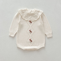 Infant Baby Girls Versatile Simple Cute One Piece Flowers Knitted Bodysuit Onesies in Autumn Wholesale