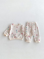 2024 Autumn Infant Baby Unisex Colorful Heart Pattern Long Sleeves Pullover With Pants Casual Sets Wholesale