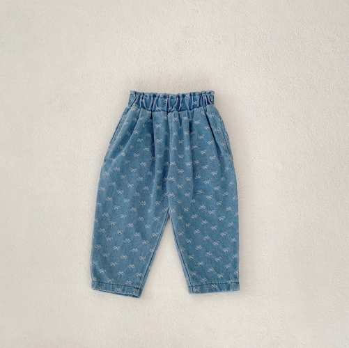 2025 Spring Baby Denim Pants with Jacquard Butterfly-Bows Pattern Wholesale