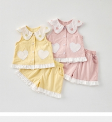2025 Summer Infant Baby Girls Sleeveless Heart Pattern Top With Bloomers Sets Wholesale