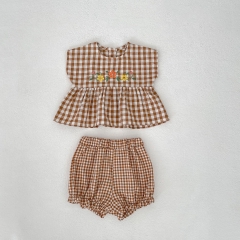 2025 Summer Infant Baby Girls Sleeveless Floral Embroidered Top With Bloomers Plaid Sets Wholesale