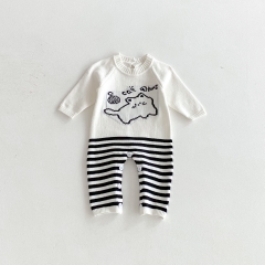 Autumn Infant Baby Unisex Cartoon and Striped Pattern Long Sleeve One Piece Knitted Romper Wholesale