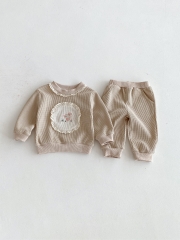 2025 Autumn Infant Baby Girls Cartoon Embroidery Pattern Long Sleeves Pullover With Pants Sets Wholesale