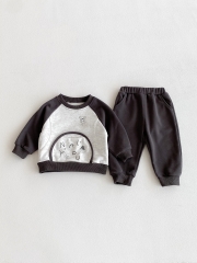 2025 Autumn Infant Baby Unisex Letters and Teddy Cartoon Pattern Long Sleeves Pullover With Plain Pants Sets Wholesale
