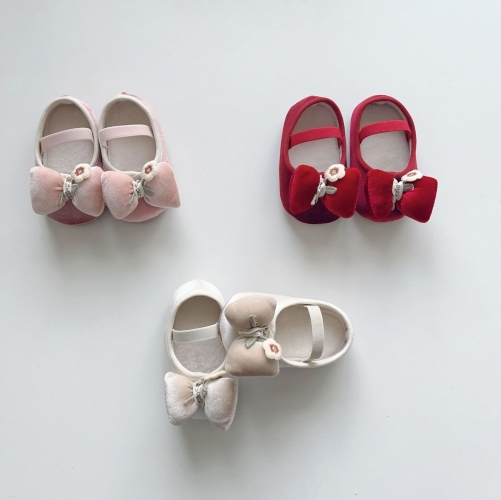 2025 Autumn New Arrival Infant Baby Girls Cute Butterfly-bow Decorated Slip-resistant Toddler Shoes Wholesale 2025 Autumn New Arrival Infant Baby Girls Cute Butterfly-bow Decorated Slip-resistant Toddler Shoes Wholesale