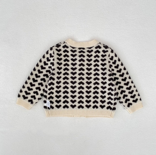 New Arrival Autumn and Spring Infant Baby Girls Hearts Pattern Long Sleeves Single Breasted Knitted Cardigan Wholesale