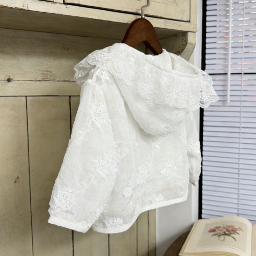 New Arrival Summer Infant Baby Girls Lace Trim Flowers Embroidered Long Sleeves Thin Top Wholesale