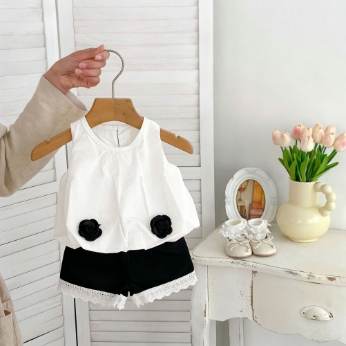 2026 Summer Infant Baby Kids Girls Sleeveless Flowers Pattern Top Vest with Lace Trim Shorts Sets Wholesale