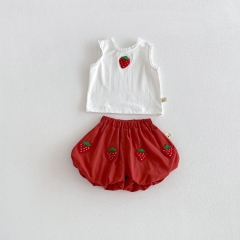 2026 Summer Infant Baby Kids Girls Sleeveless Cute Top Vest with Strawberry Pattern Shorts Sets Wholesale