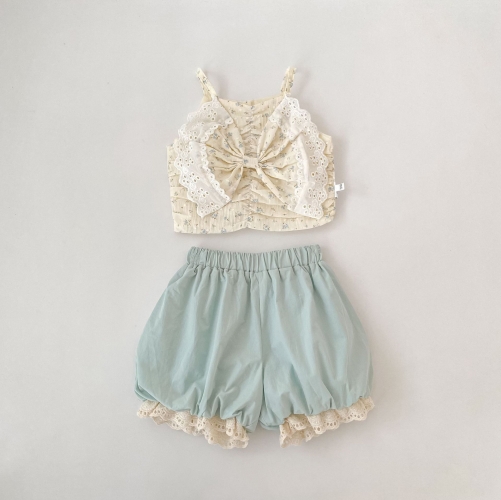 Summer Infant Baby Girls Floral Pattern Sleeveless Vest and Lace Trim Shorts Set Wholesale