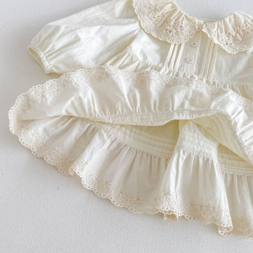 Spring and Autumn Infant Baby Girls Solid Color Long Sleeves Cute Flowers Hollow-out Collar Dress Wholesale