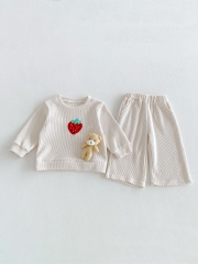 Autumn Infant Baby Kids Girls Long Sleeves Strawberry Pattern Top and Plain Pants Clothing Sets Wholesale